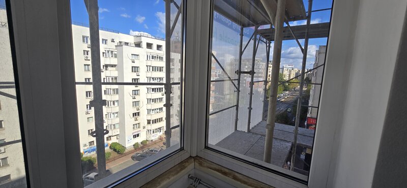 Central, Calea Calarasilor nr 178, bl 60